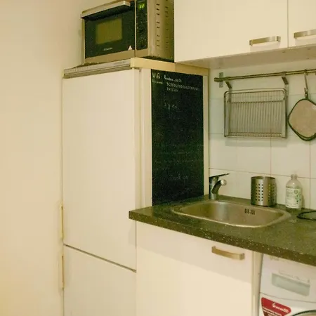 Bright 32 M With Wi-Fi Apartment *